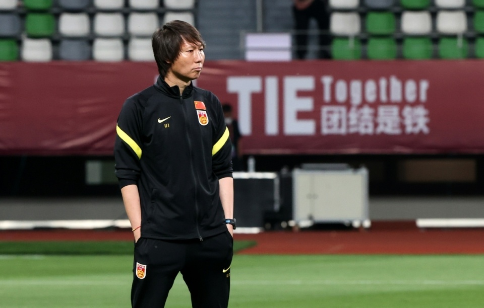 Oh, 球迷的要求, 外教跟中国 Oh, 球迷的要求, 外教跟中国